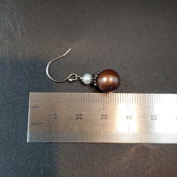 925 Sterling Silver Brown And White Pearl Dangle Earrings - Picture 3 of 4